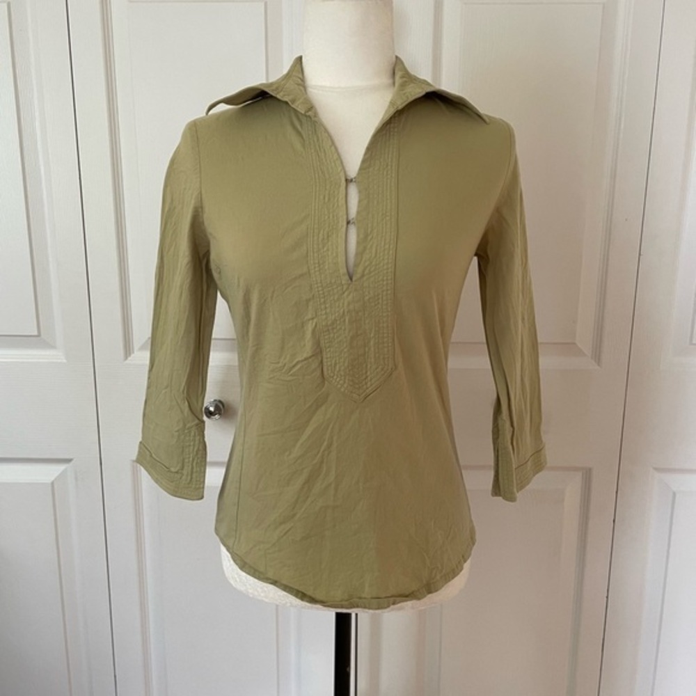Stradivarius Green Boho Minimalist 3/4 Sleeves Tee Size S